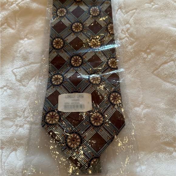 Longchamp Paris Silk Tie – Nautical Wheel Print in Brown & Gold - Picture 8 of 8